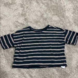 american eagle cropped shirt